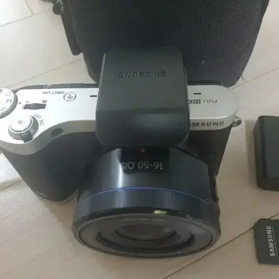 A급 삼성 카메라 NX300M 과 16-50 OIS 세트