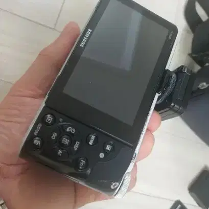 A급 삼성 카메라 NX300M 과 16-50 OIS 세트