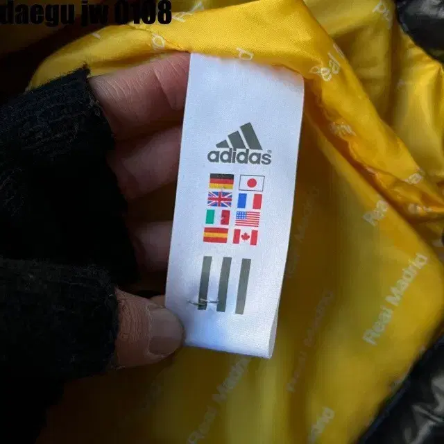 100 ADIDAS JUMPER 아디다스 패딩 점퍼 레알