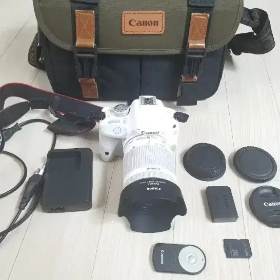 A급 캐논 EOS 100D 카메라 18-55 렌즈 세트 누적 905컷