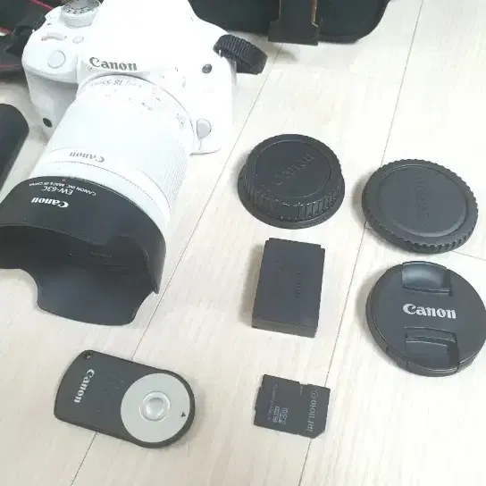 A급 캐논 EOS 100D 카메라 18-55 렌즈 세트 누적 905컷