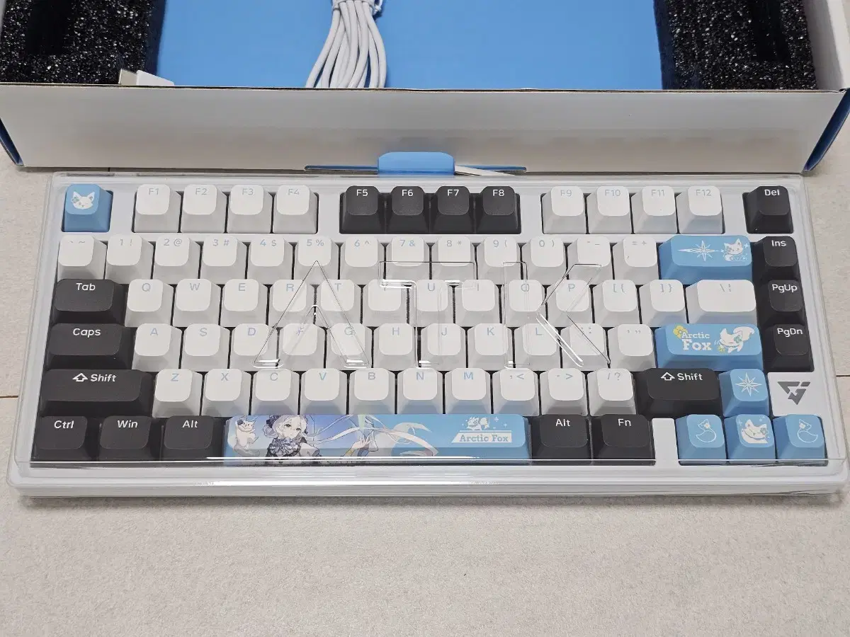 V75X Polar Fox Keyboard