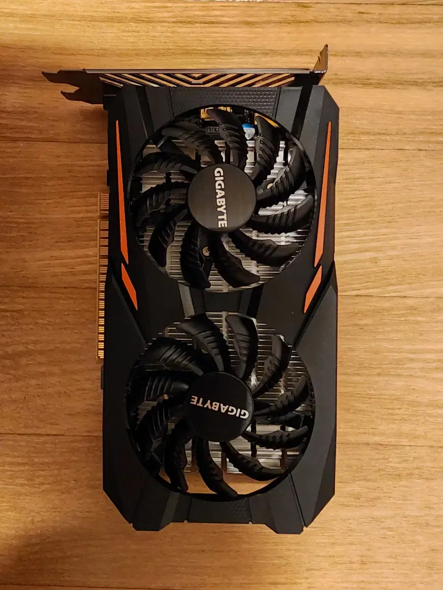 기가바이트 지포스 GTX 1050TI D5 4GB 무전원