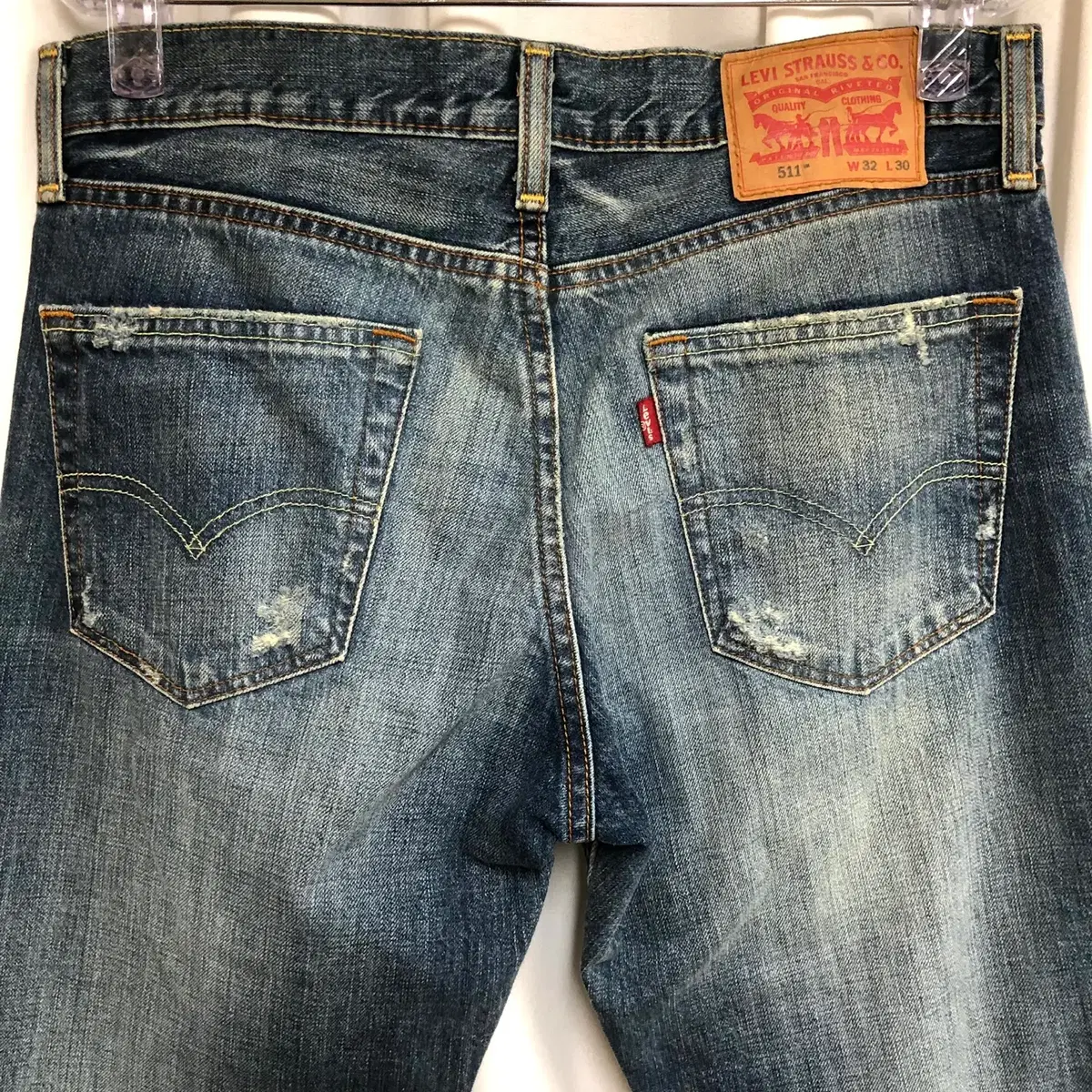 Levi's 511 슬림 핏 커스텀 데미지 데님 팬츠 (W32)