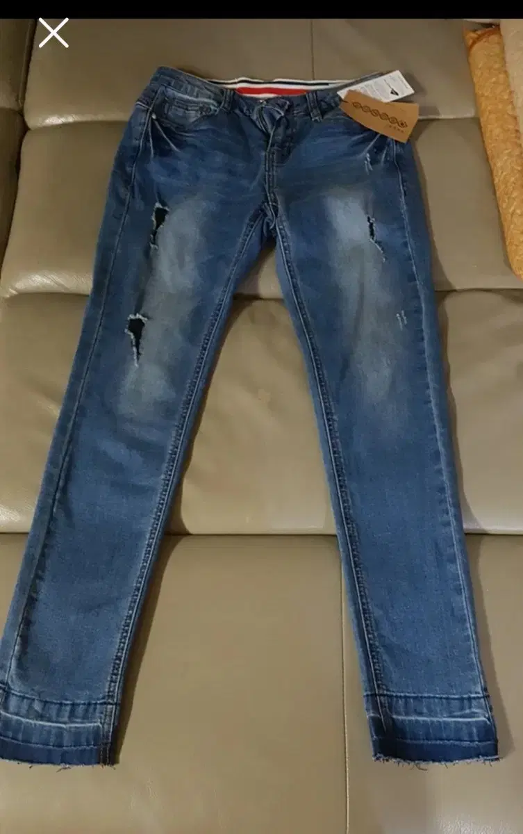 Date Slim-fit jeans