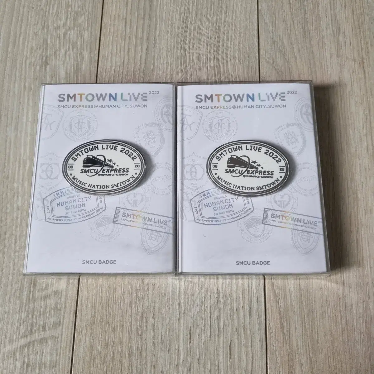 Shinee SMCU Invitation Badge Set