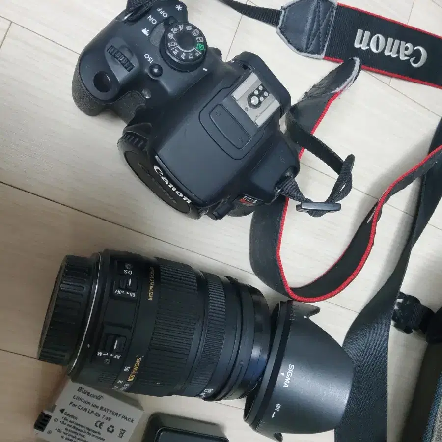 캐논 카메라 EOS t5i (700D 내수) 시그마 18-50 OS 렌즈