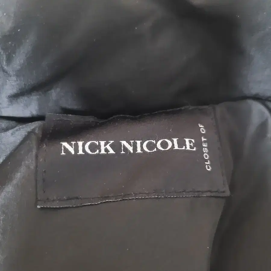 nick nicole 패딩 팝니다