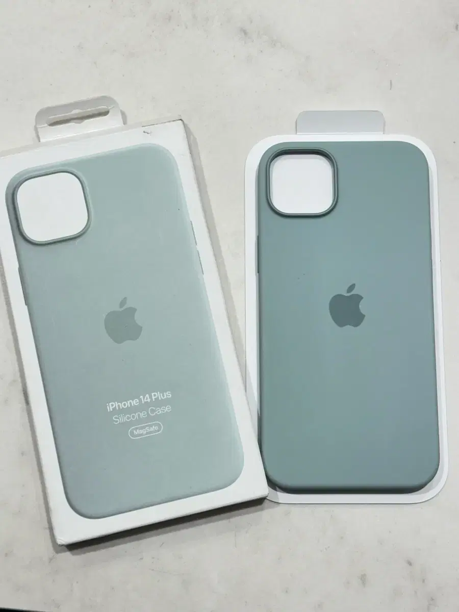 iPhone 14 Plus Genuine Silicone Case Mint Full Box Never Used Product Edition