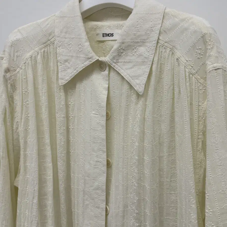 에토스 broderie shirt