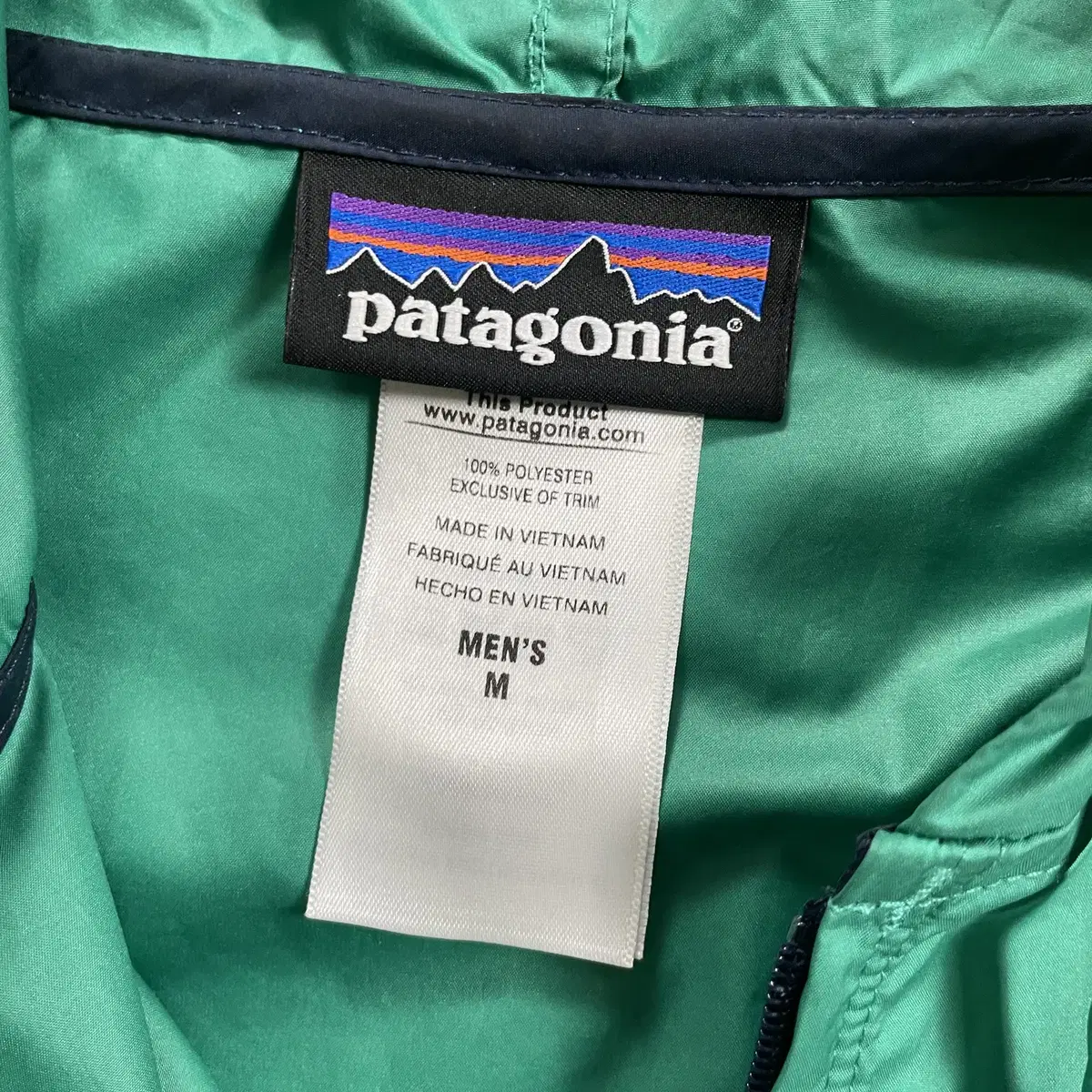 Patagonia 라이트 바람막이 M