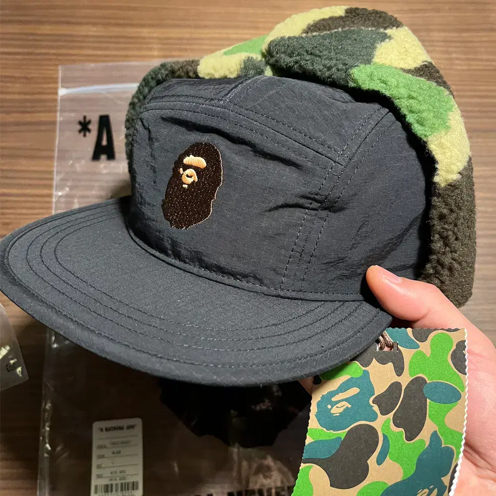 BAPE 베이프 ABC CAMO PUFFY 플라이트 캡