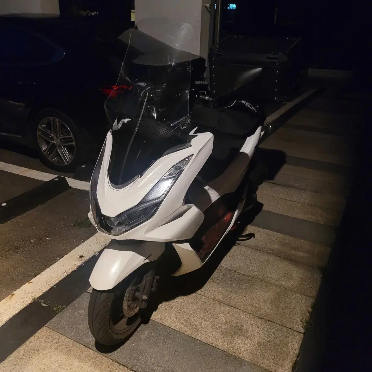 pcx125 abs 24년 1월 22일 출고 팝니다