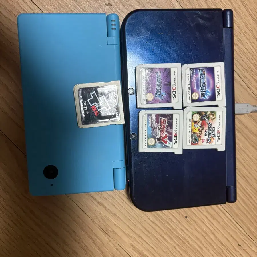 닌텐도 dsi + 닌텐도 3ds xl 세트 (칩 포함)