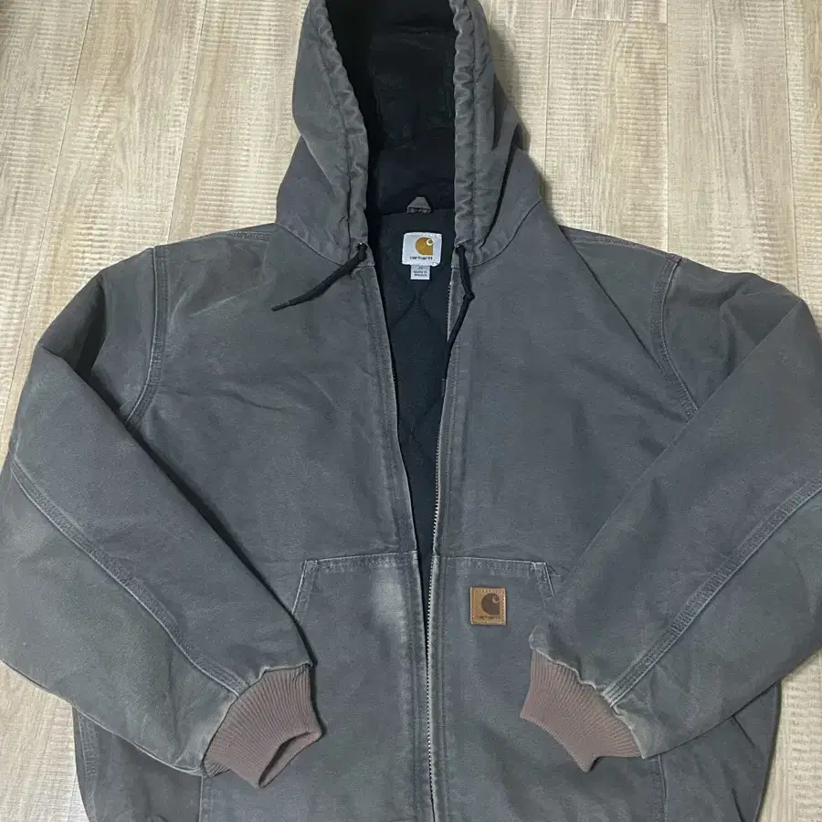 carhartt 샌드스톤 j130 gvl M