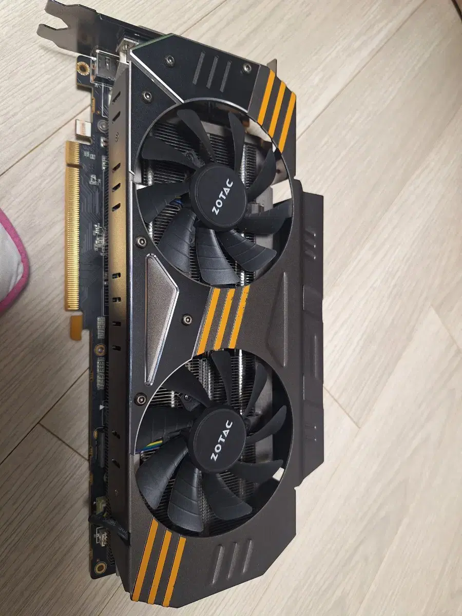 GTX980 - 까만화면