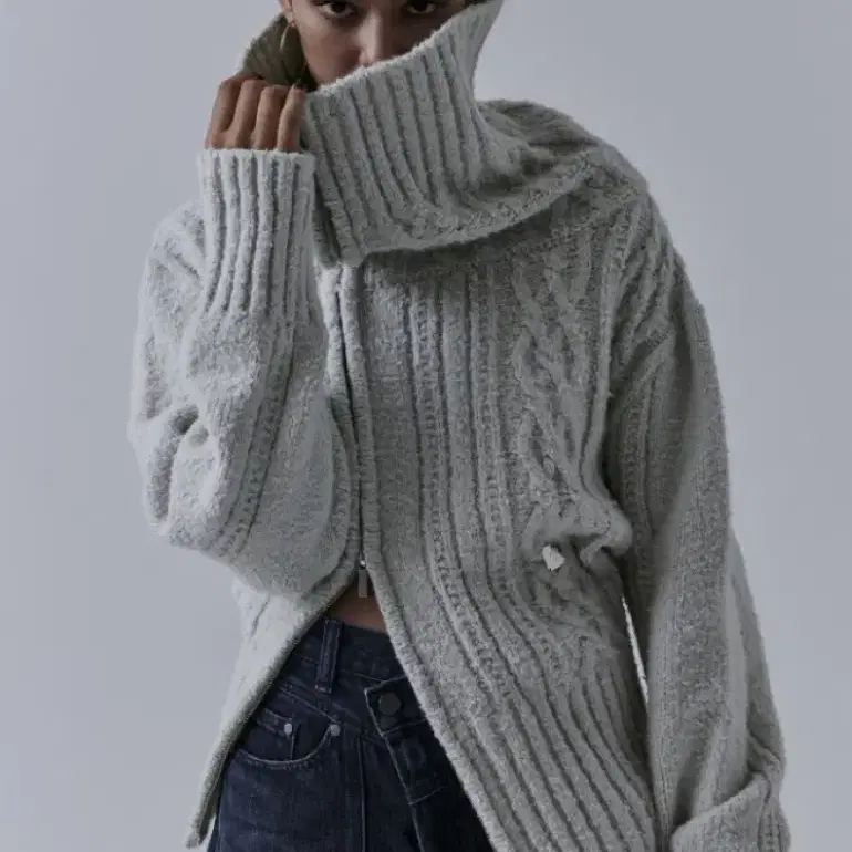 트리밍버드 2-way Unbalance Off-shoulder Knit