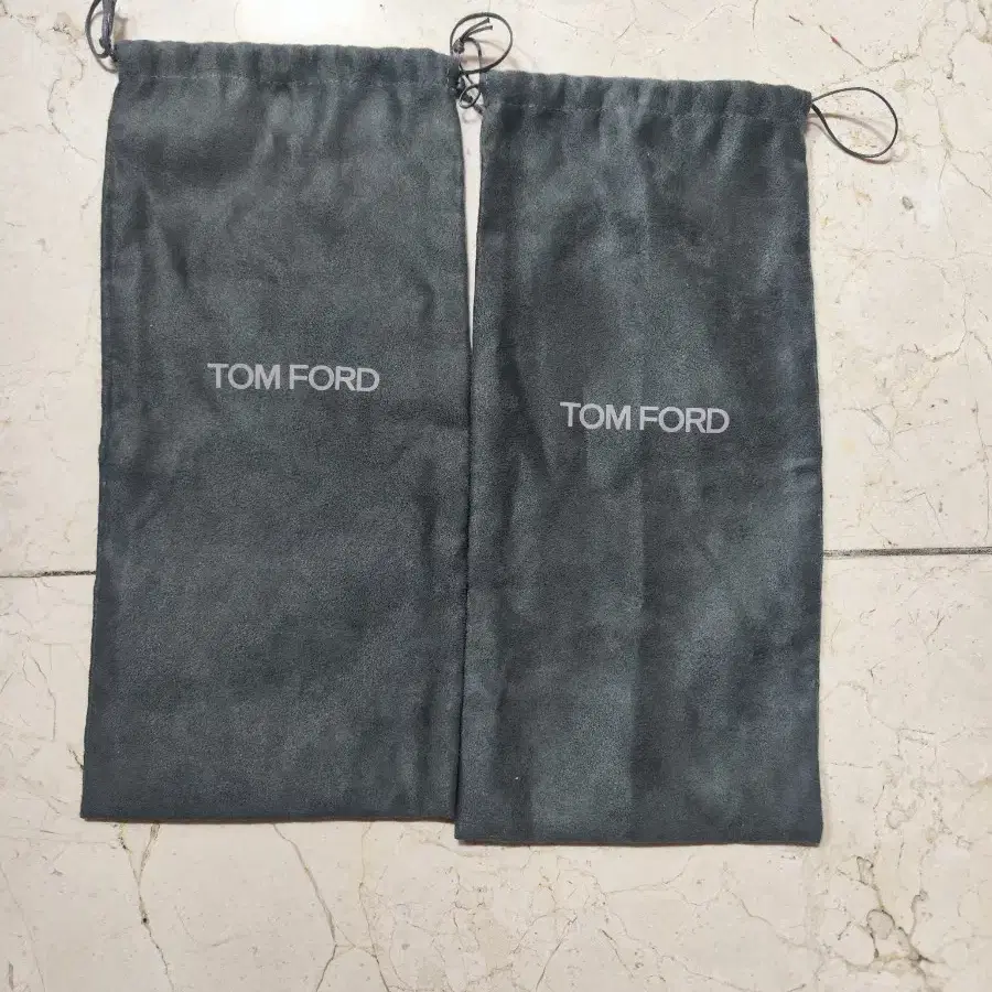 TOM FORD 톰포드 정품 남자 블랙 구두  UK 7 1/2 백화점정품