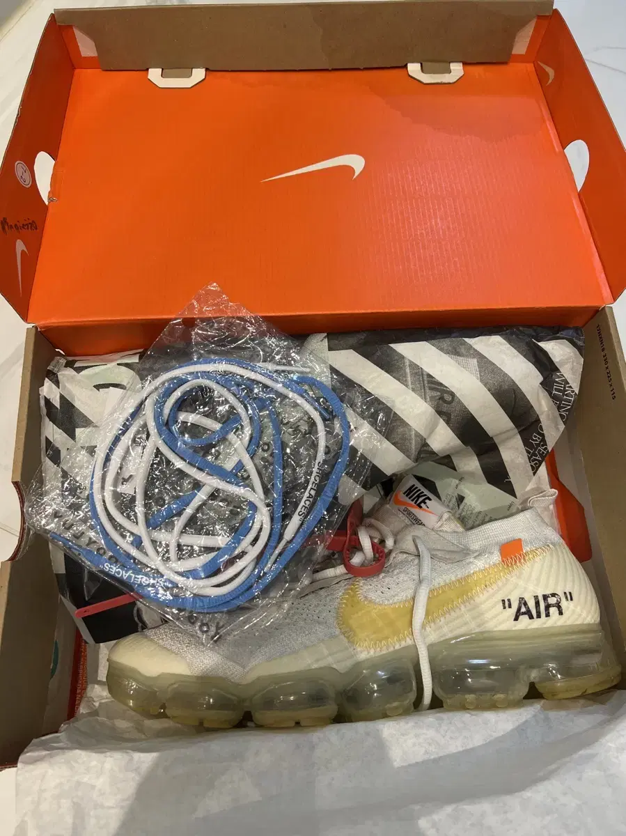 Nike Off-White Air VaporMax 285