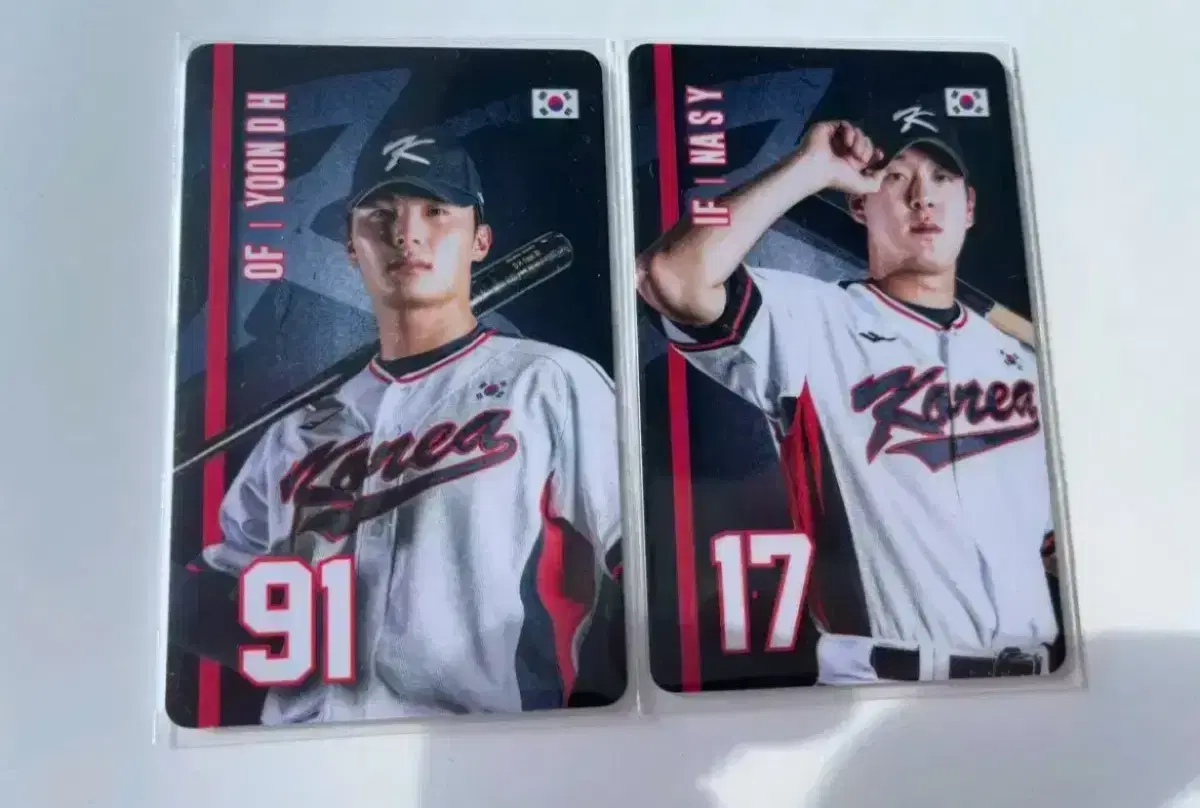 Lotte Giants National Team photocard Yoon Dong-hee and Na Seung-yeop are being sold in bulk.