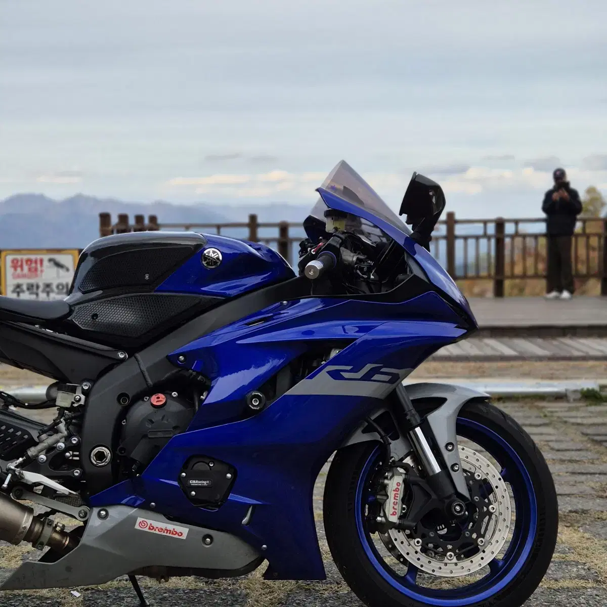 YZF R6