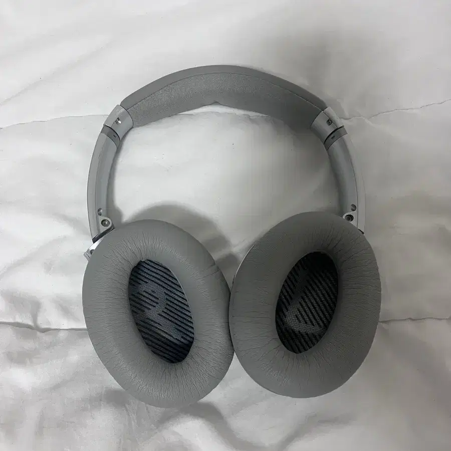 보스 qc35 실버 팝니다!!