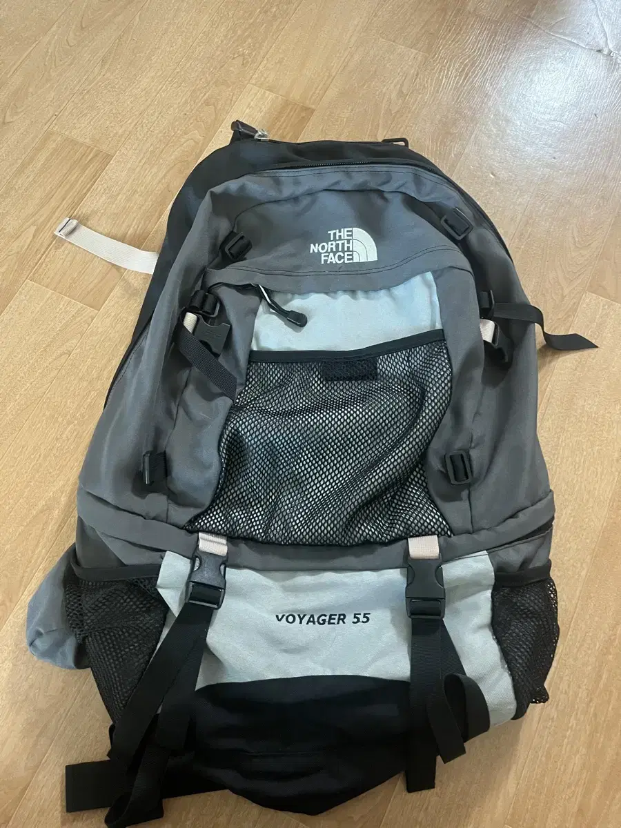 노스페이스  voyager 55L 백팩 판매합니다