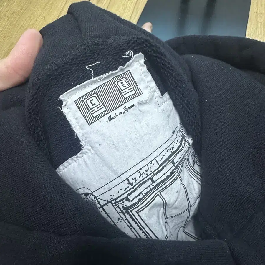 [XL]카브엠트 CAV EMPT 후드 티셔르