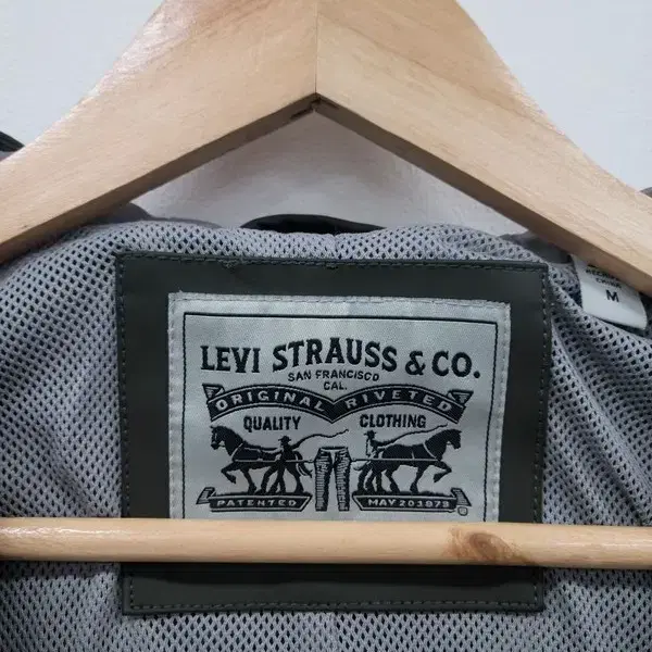 LEVI STRAUSS & CO 그린 자켓 공용 M a107