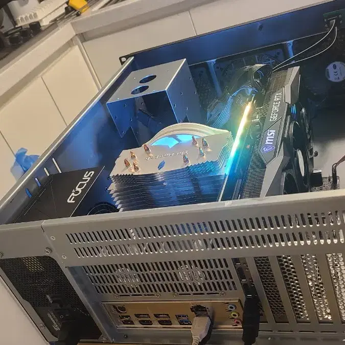 i7-12700 rtx3080 고사양 컴퓨터예요