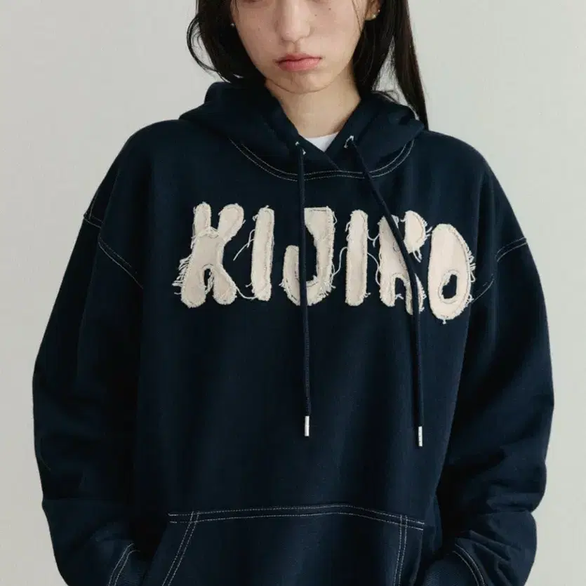 키지코 Applique Grunge Hoodie Navy