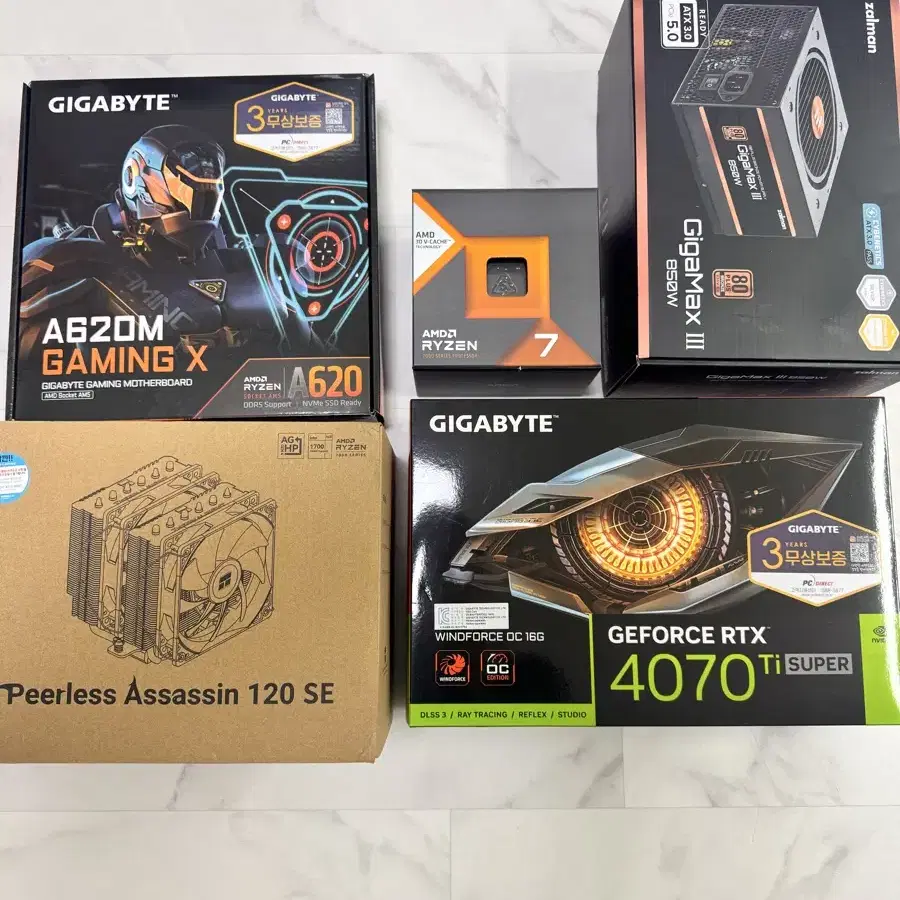 (개인)게이밍컴퓨터 7800X3D / 4070ti super / 32gb