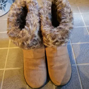 탑 드라이 스웨이드 울트라 페이스 퍼 23.5EEE 카멜