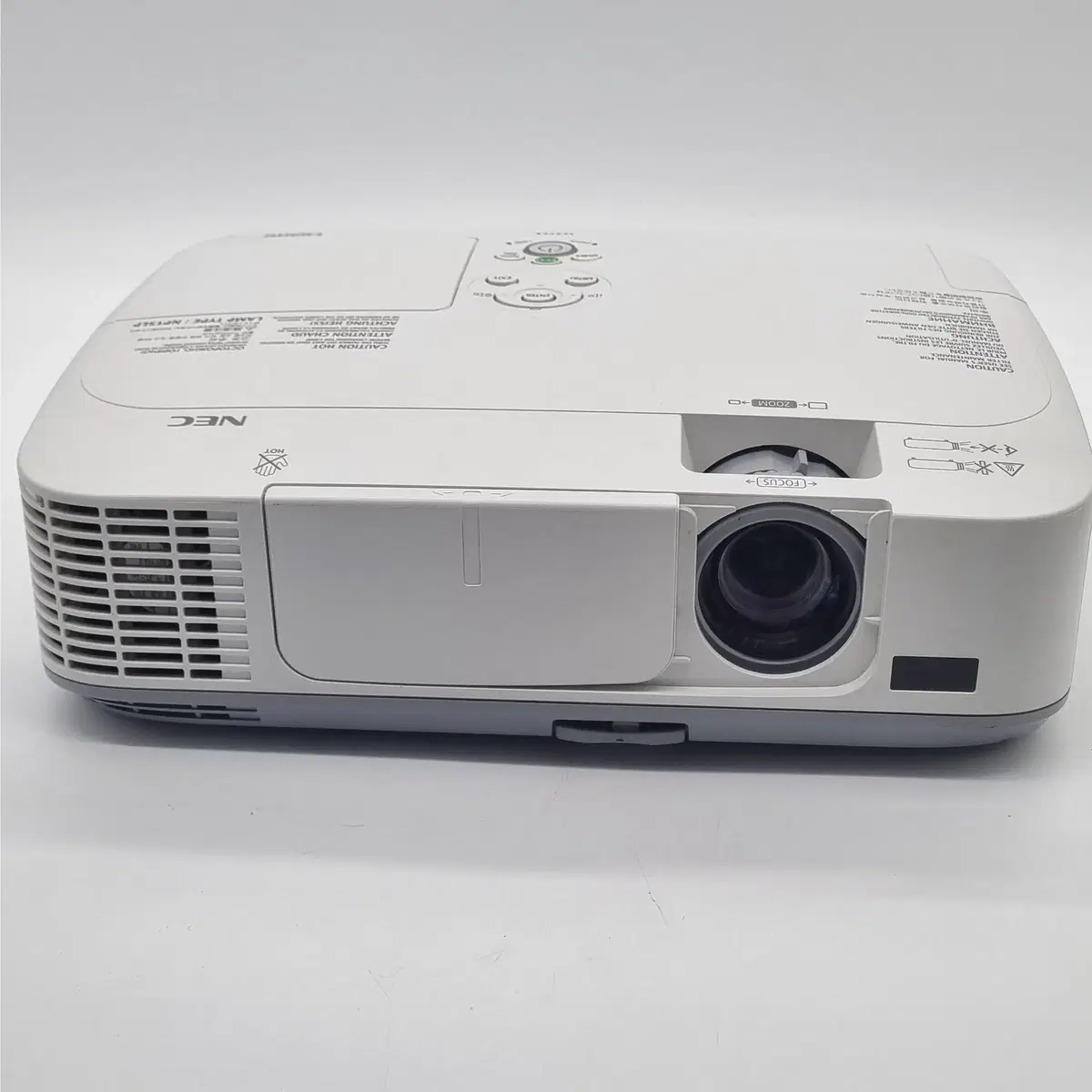 NEC M311X 3100 ANSI XGA used beam projector