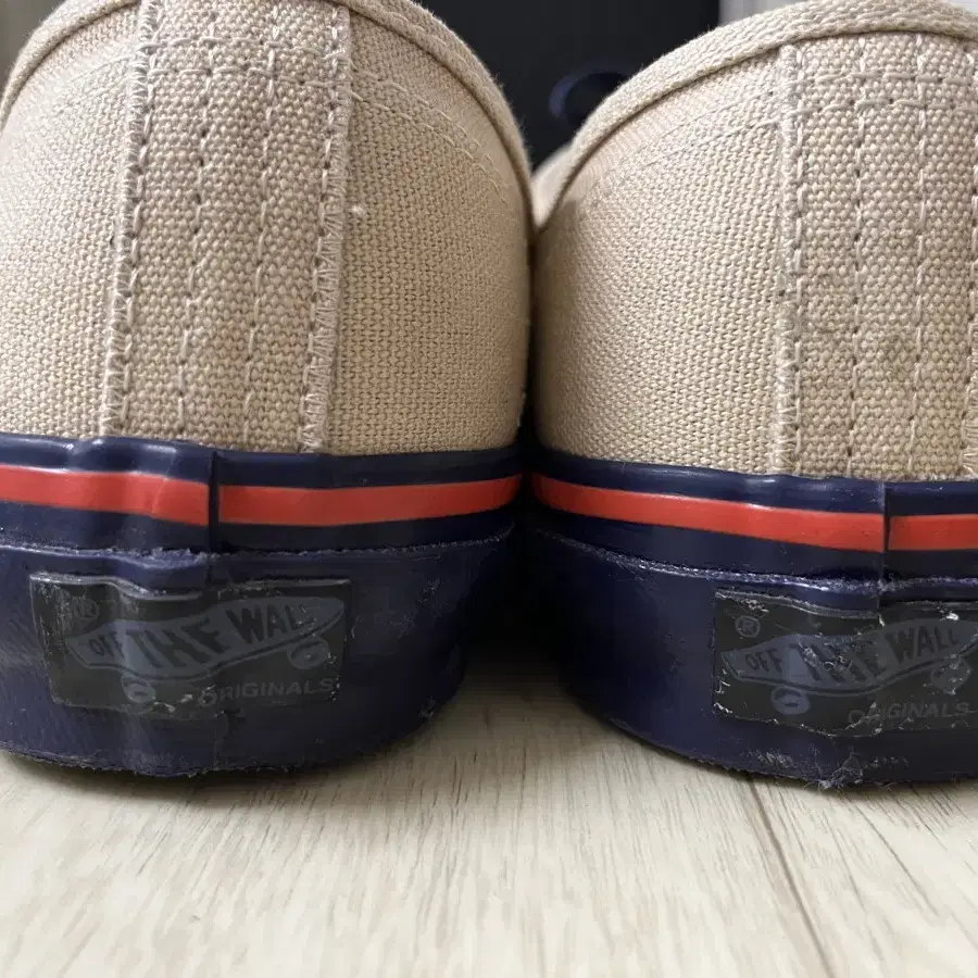 반스볼트X나이젤카본 어센틱 US10.5 285 vans vault