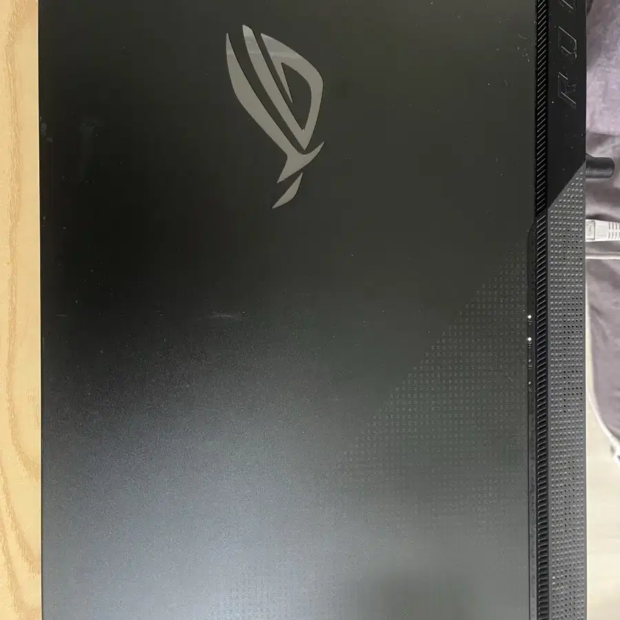 ASUS  ROG STRIX G713QE 게이밍 노트북