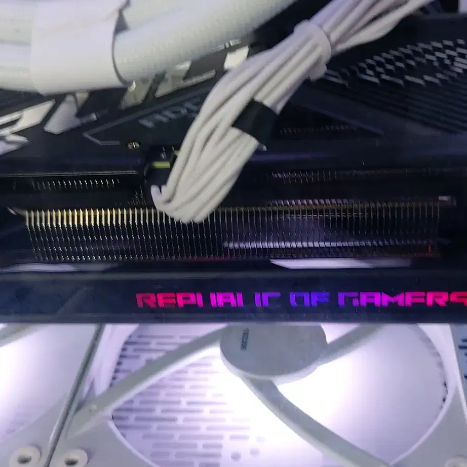 ASUS STRIX RTX 4070Ti OC 12GB인텍앤컴퍼니 판매