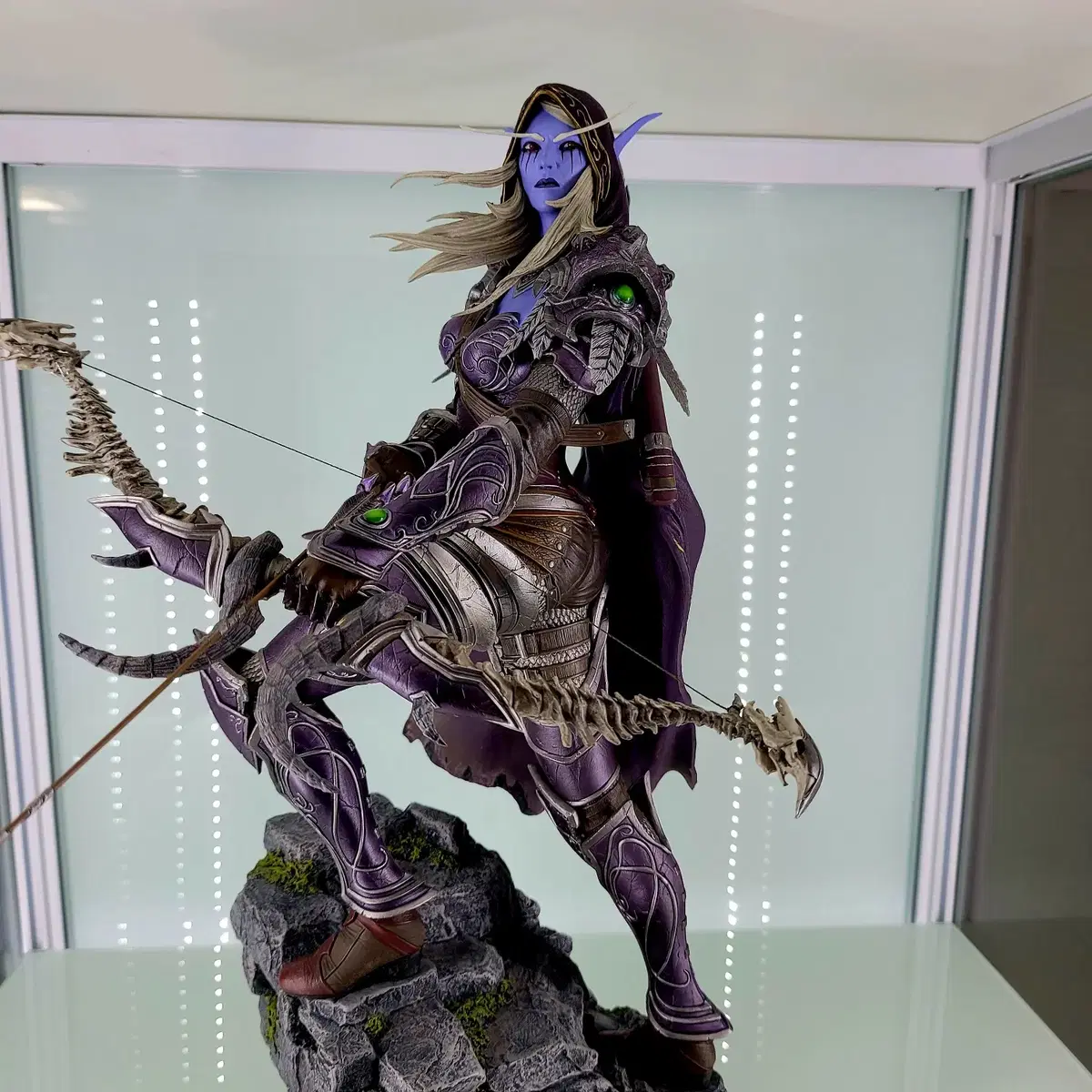 World of Warcraft Sylvanas Statue 5/1