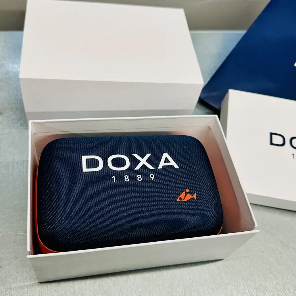 DOXA 독사 서브 200T 캐리비안 청판 신품급