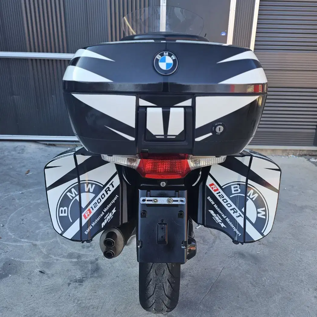 BMW R1200rt /13년식 5만 / 풀데칼 아크라구변 최저가 판매.