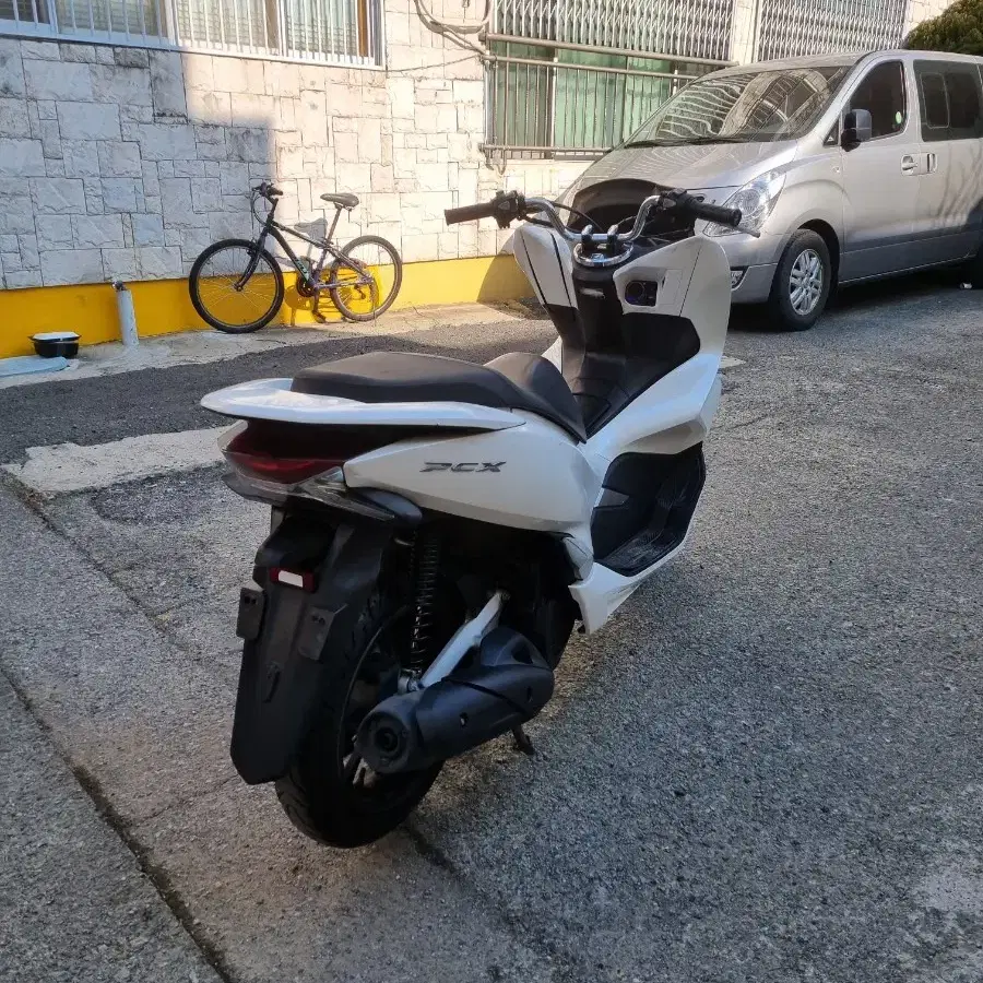 혼다 pcx125. 19년식팝니다