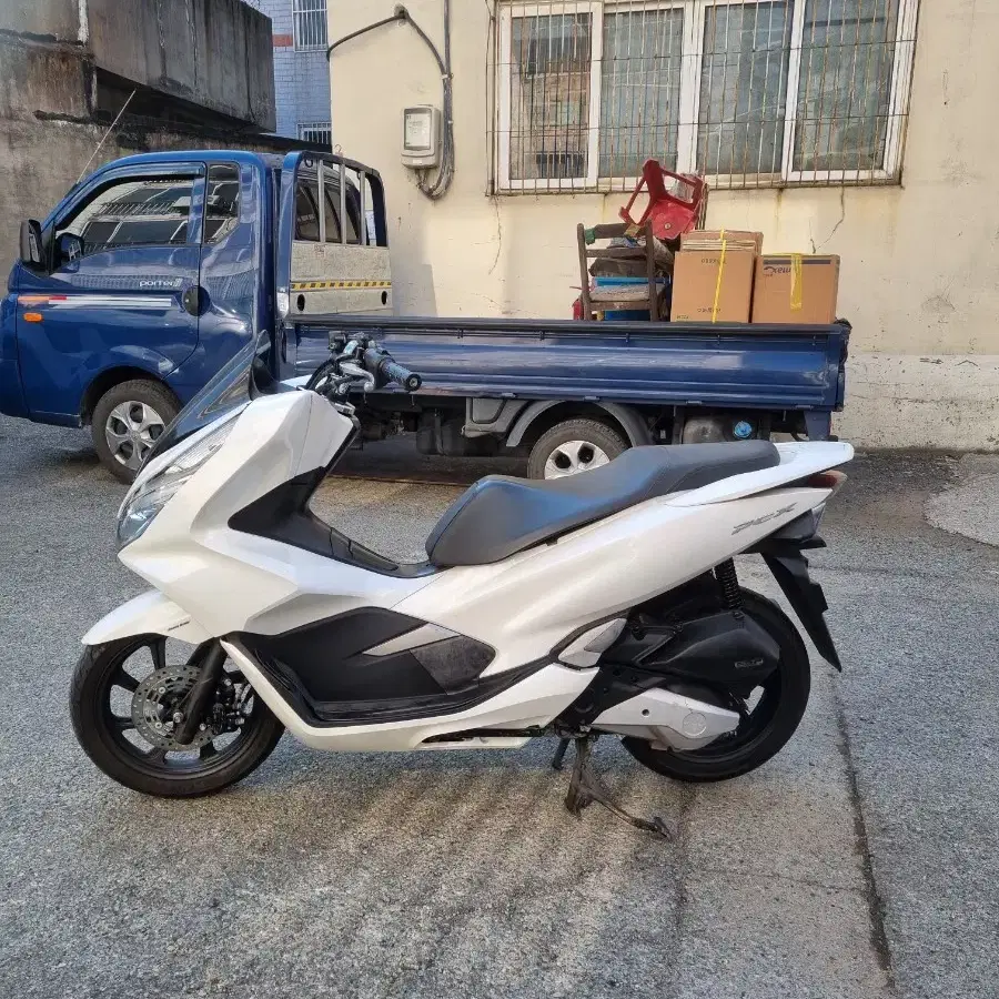 혼다 pcx125. 19년식팝니다