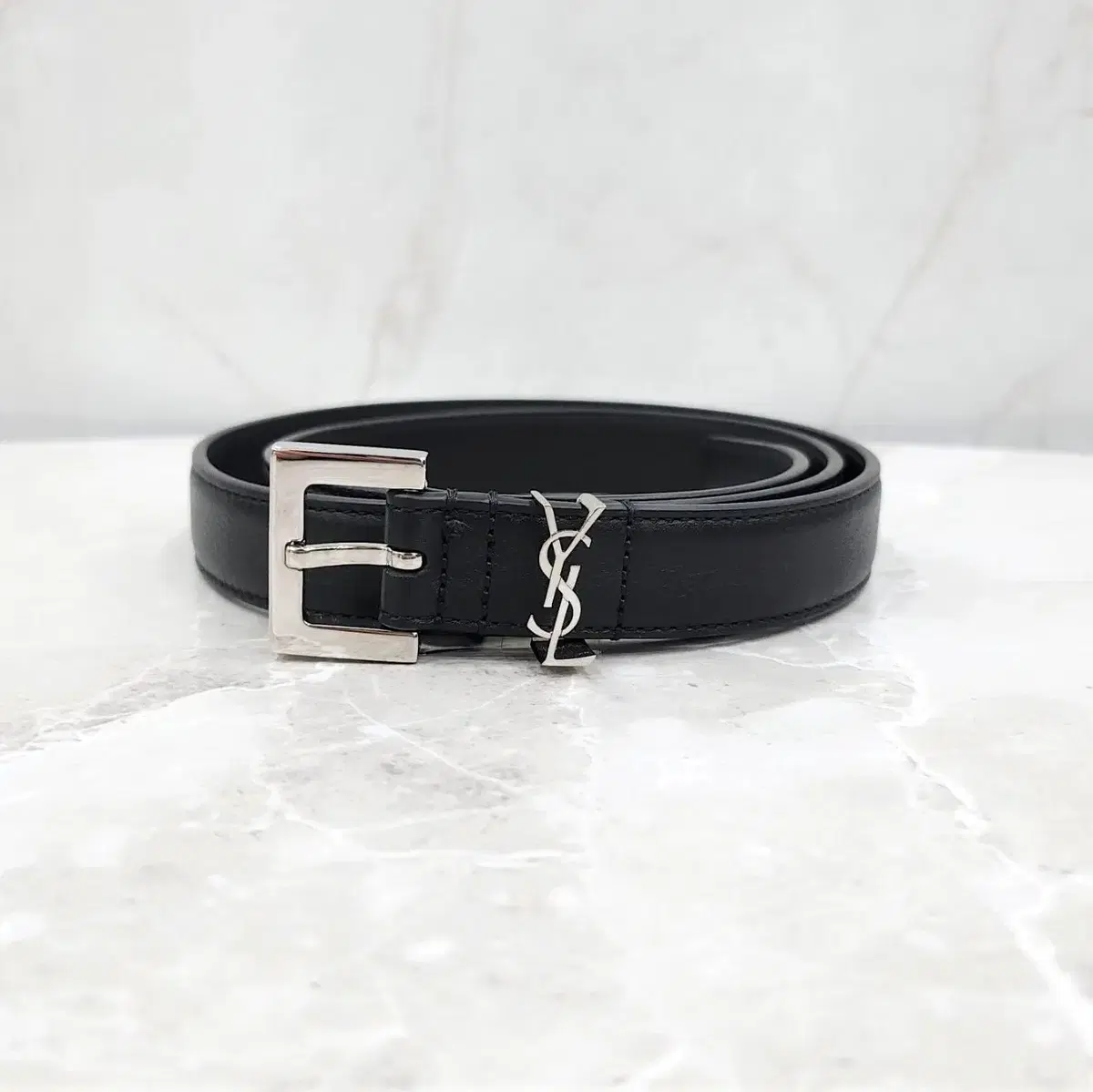 Saint Laurent Monogram Cassandra Square Leather Belt 75