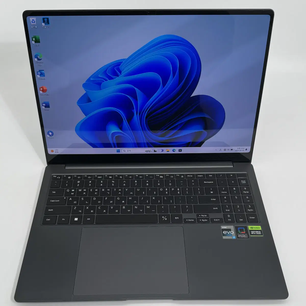 [삼성] 갤럭시북3 울트라 NT960XFH i7/32GB/2TB/4050