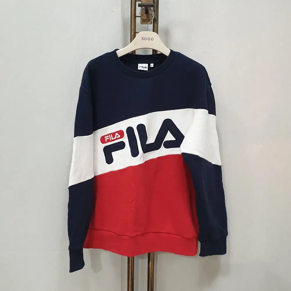 (kk66290)FILA 남녀공용 사선 컬러 배색 맨투맨 100