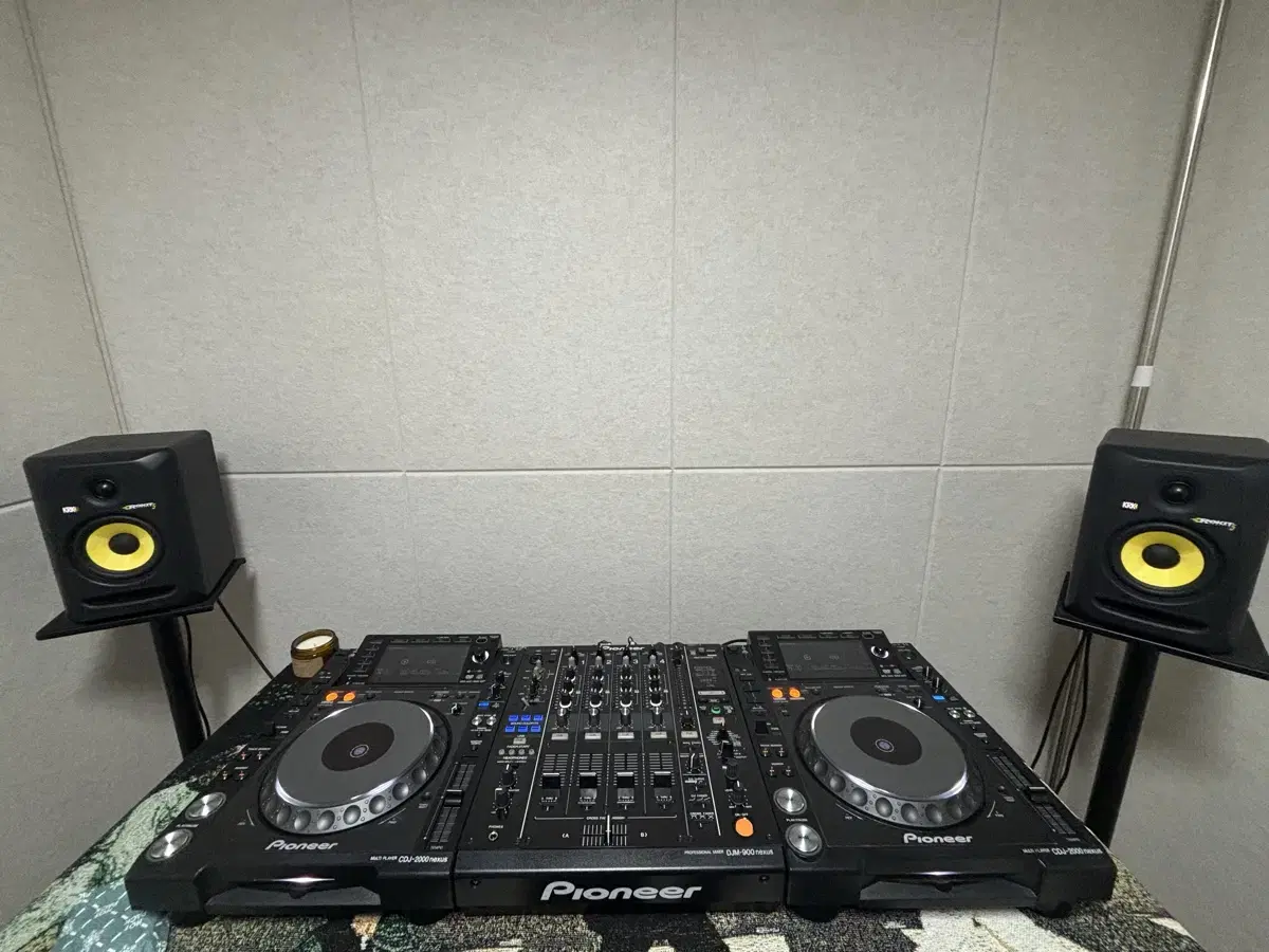 Cdj2000  djm 900 판매합니다