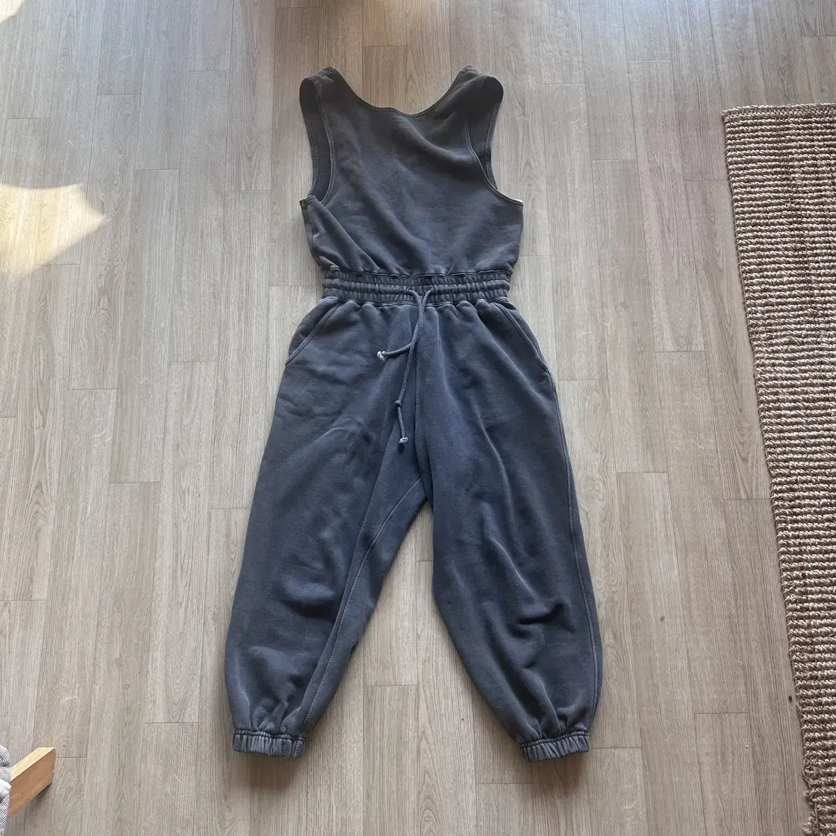 부디무드라 Lapis jumpsuit 라피스 점프수트