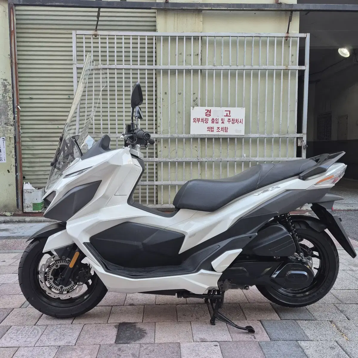 센터판 S급 SYM VSX125 판매합니다.