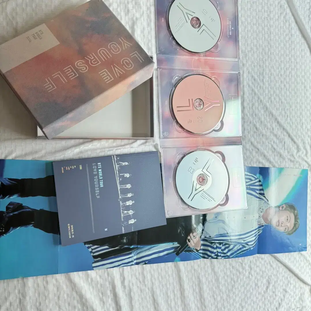 BTS 'LOVE YOURSELF' SEOUL DVD  판매합니다.