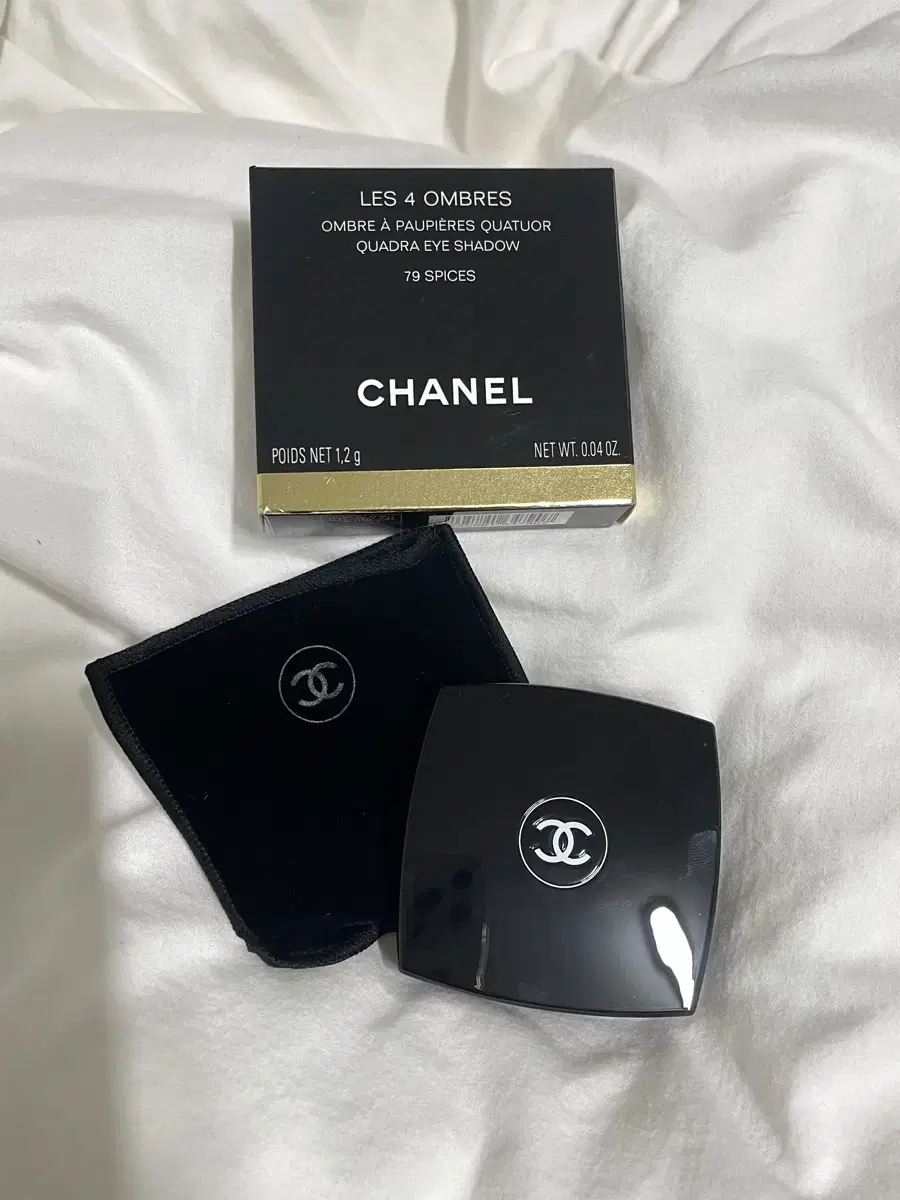 chanel 샤넬 아이섀도우 레 꺄트르 옹브르 79- 스파이스